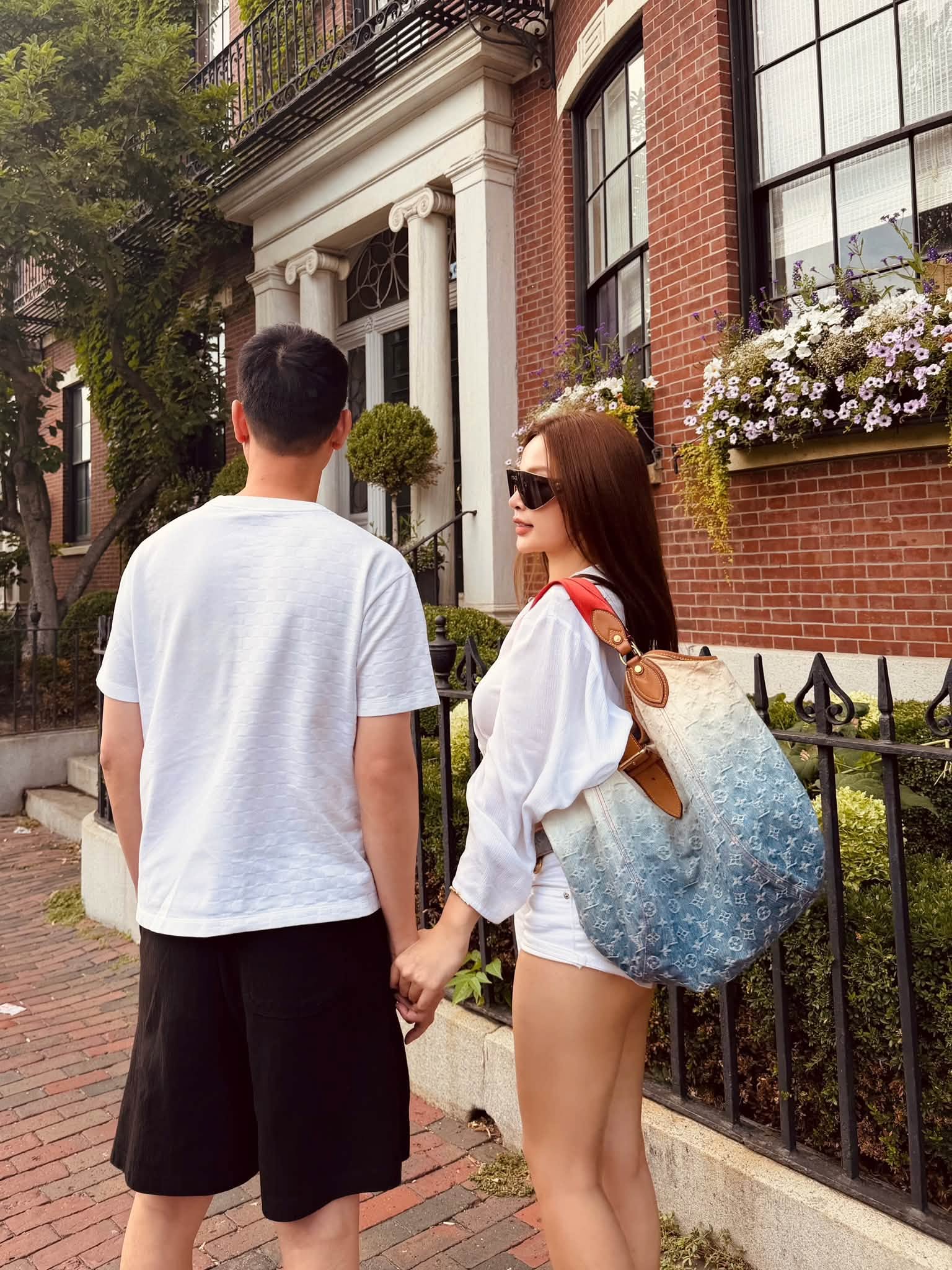 Thiếu gia chuỗi kh&aacute;ch sạn TP.HCM từng mang t&uacute;i Louis Vuitton ra H&agrave; Nội t&aacute;n tỉnh mỹ nh&acirc;n v&agrave; c&aacute;i kết 15 năm sau- Ảnh 2.