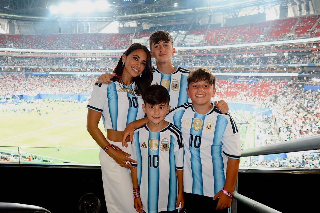 Vợ Messi đăng tâm thư nghẹn ngào an ủi chồng sau thất bại ở chung kết World Cup, David Beckham khẳng định niềm tự hào về siêu sao- Ảnh 1.