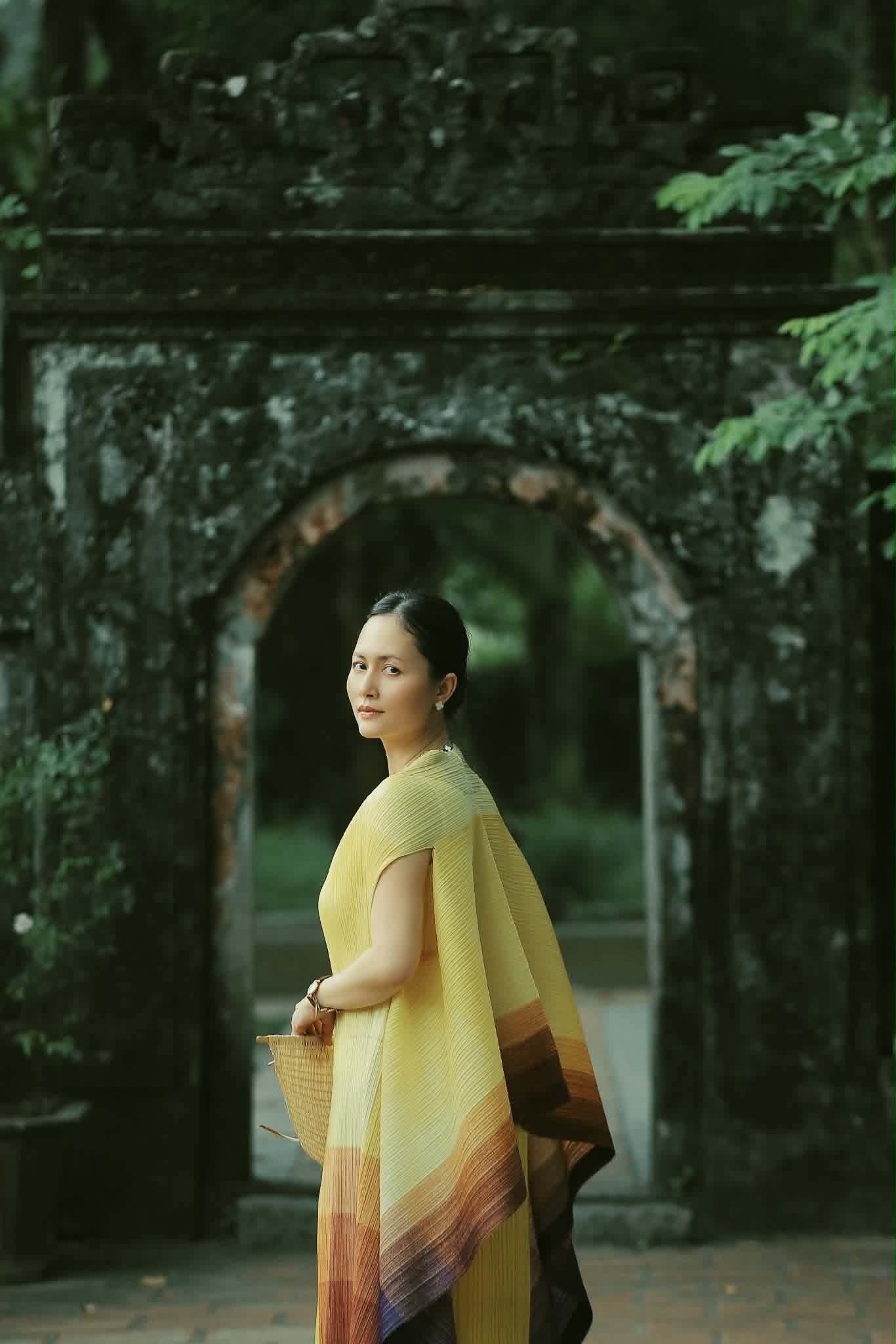 Mỹ nh&acirc;n Việt duy nhất cứ xuất hiện l&agrave; thế giới phải gọi t&ecirc;n: Sự nghiệp như d&aacute;t v&agrave;ng, kh&ocirc;ng ồn &agrave;o vẫn đủ chấn động- Ảnh 3.