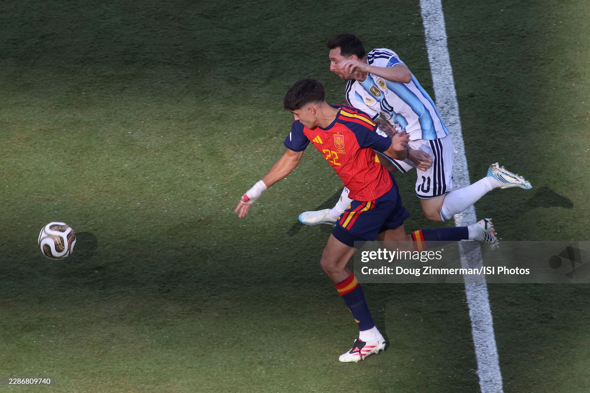 Cách Rodri và thần đồng 19 tuổi khiến Messi "tắt điện", giúp Tây Ban Nha đánh bại Argentina để vô địch World Cup- Ảnh 9.