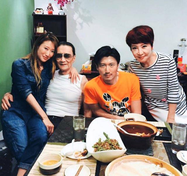 Ảnh đế h&agrave;o hoa Tạ Hiền: Cả đời sống đ&uacute;ng c&acirc;u "đ&agrave;n &ocirc;ng c&oacute; thể phong lưu, nhưng kh&ocirc;ng được hạ lưu", 5 người cũ kh&ocirc;ng 1 lời o&aacute;n tr&aacute;ch- Ảnh 6.