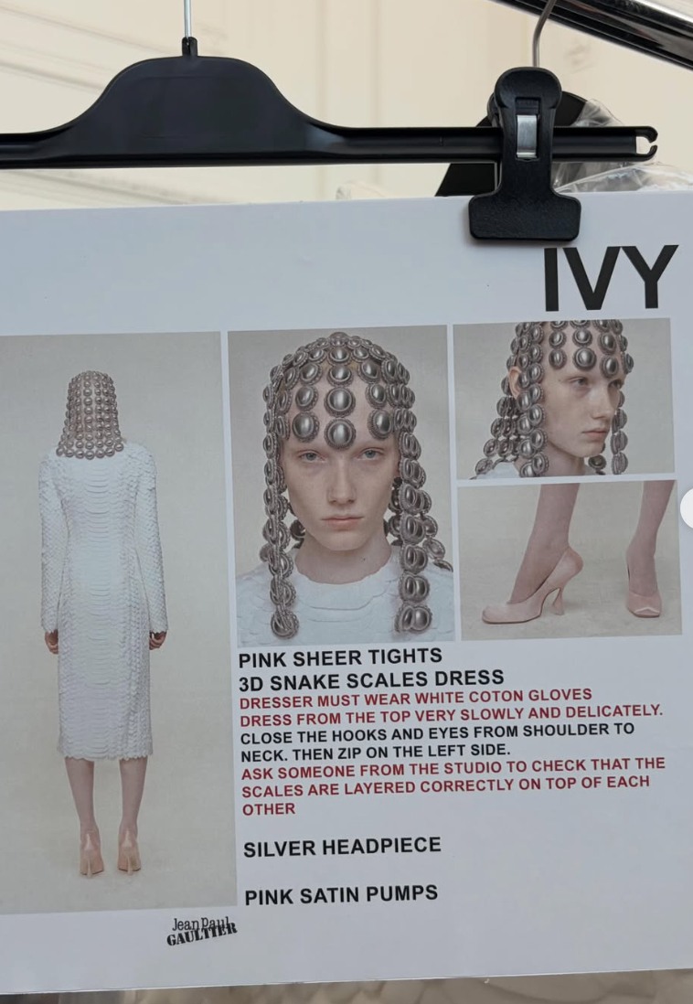 Mỹ nh&acirc;n chuyển giới 19 tuổi được "xin info" nhiều nhất sau Fashion Week: Visual đẹp v&ocirc; thực nhưng qu&aacute; giống một người- Ảnh 18.