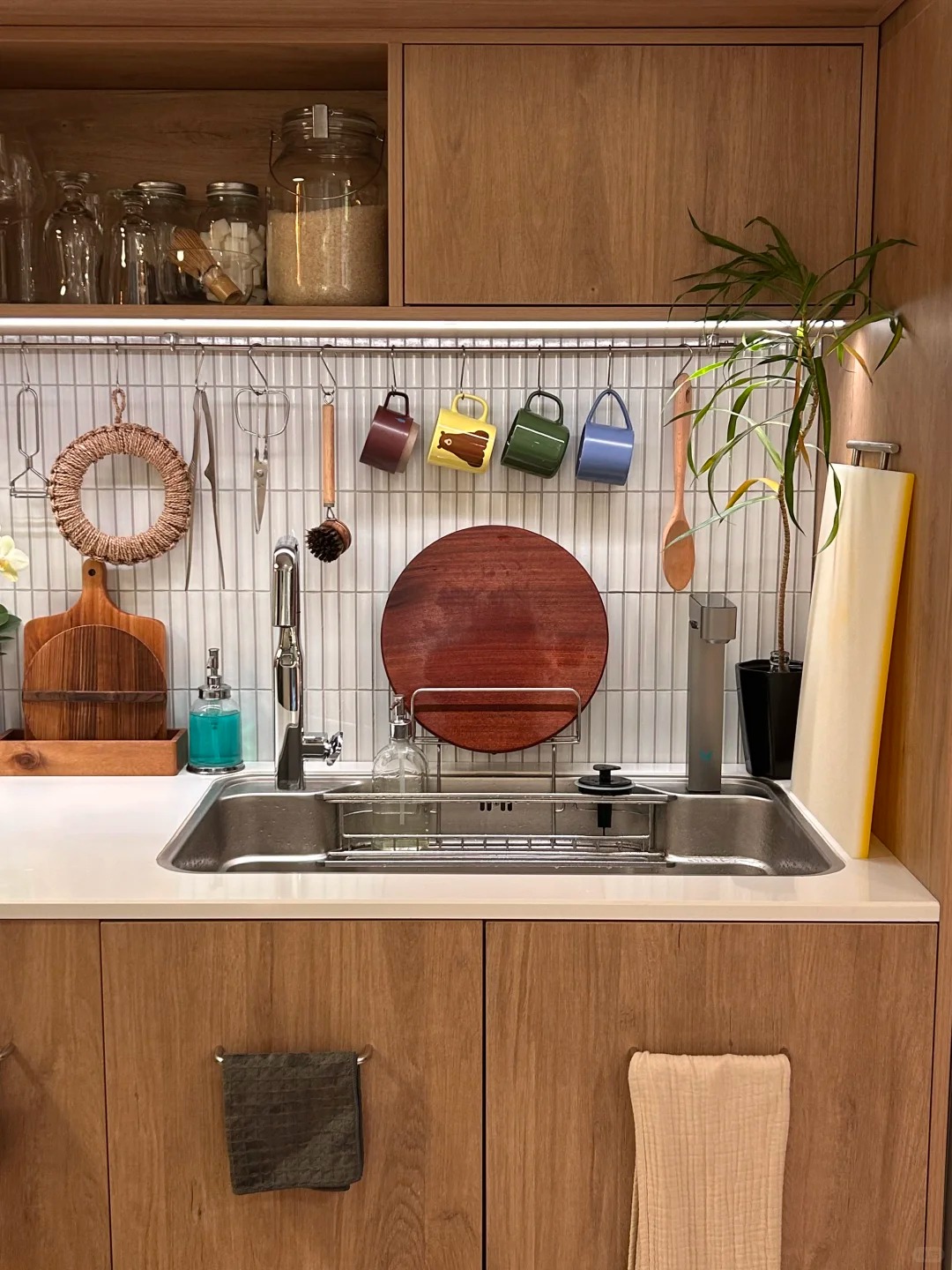 Căn hộ 35m&sup2; ngập tr&agrave;n c&acirc;y xanh của ch&agrave;ng trai độc th&acirc;n - Ảnh 7.