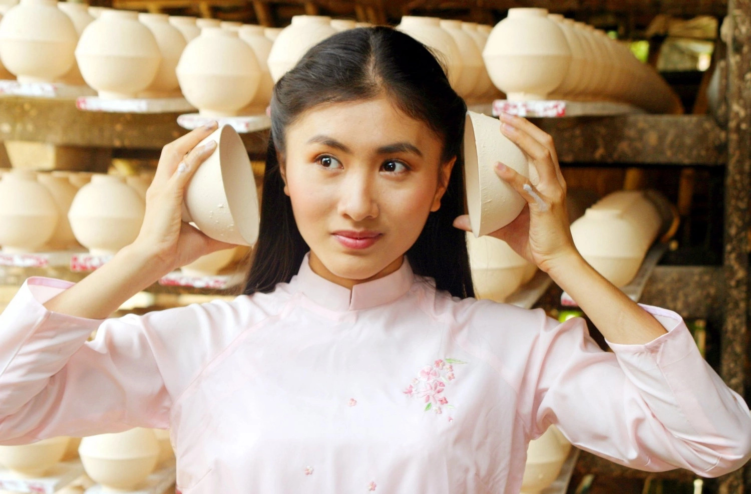 Mỹ nh&acirc;n Việt cả đời kh&ocirc;ng được đ&oacute;ng cảnh n&oacute;ng: Ngọc nữ h&agrave;ng thật gi&aacute; thật, nhan sắc hiếm c&oacute; kh&oacute; t&igrave;m- Ảnh 5.