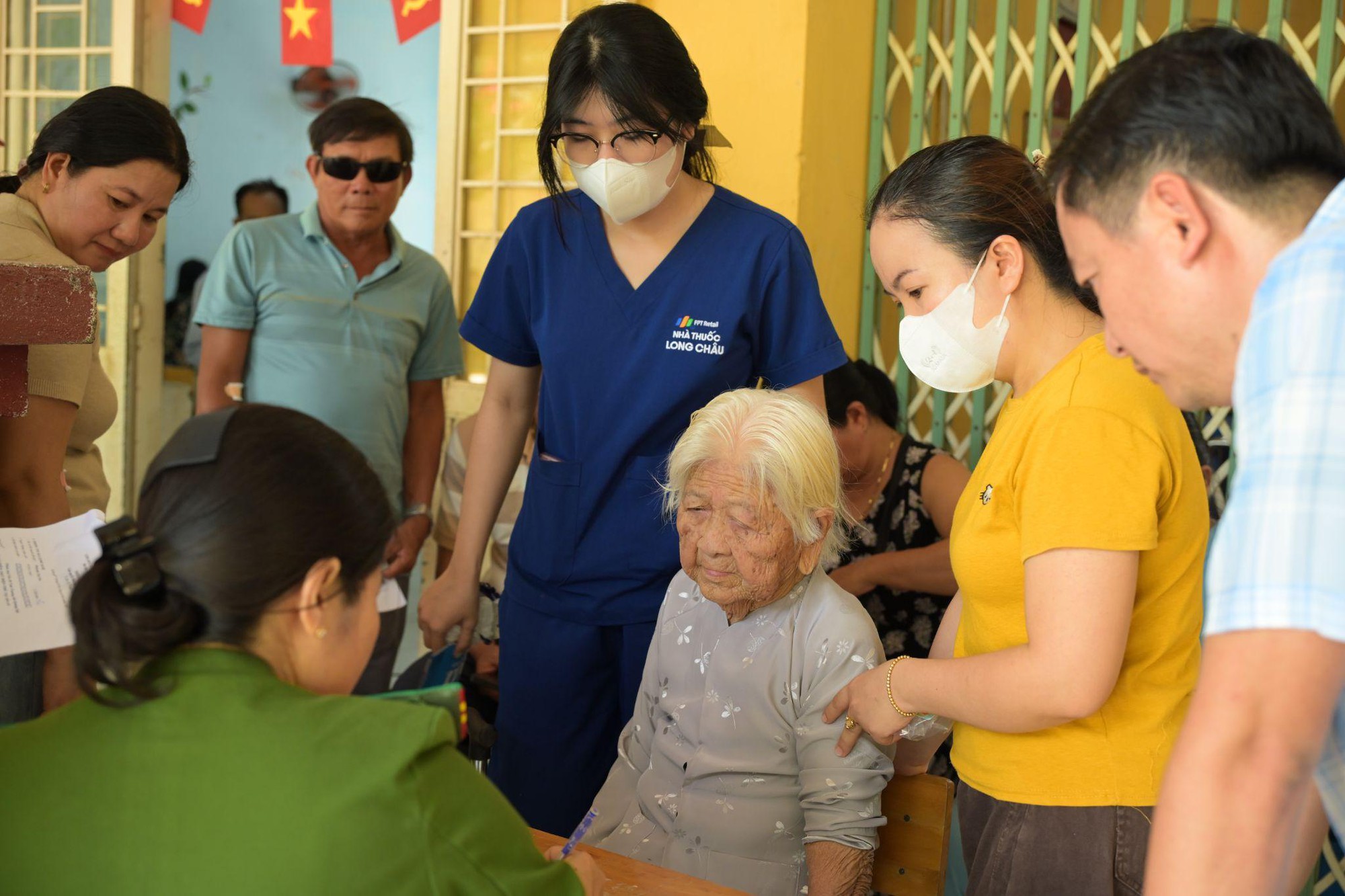 H&agrave;nh tr&igrave;nh t&igrave;m lại t&ecirc;n cho những người anh h&ugrave;ng: Hy vọng được thắp l&ecirc;n từ những mẫu ADN - Ảnh 5.