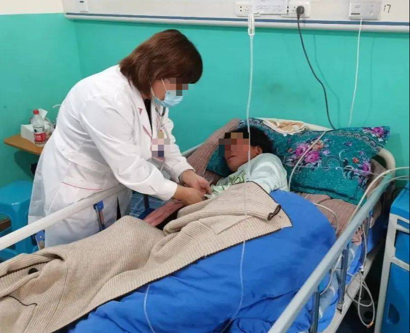 B&aacute;c sĩ cảnh b&aacute;o 1 h&agrave;nh động khi đại tiện dễ g&acirc;y đột quỵ: Hiếm ai chưa từng l&agrave;m trong đời- Ảnh 1.