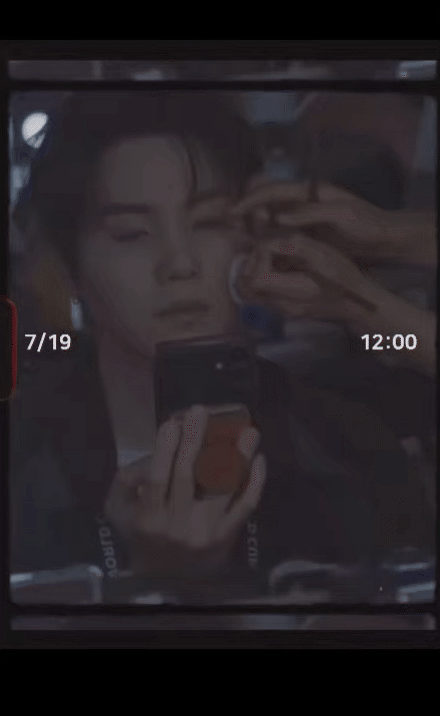 24 giờ căng như d&acirc;y đ&agrave;n, đi nửa v&ograve;ng Tr&aacute;i đất từ Paris đến World Cup kh&ocirc;ng nghỉ 1 gi&acirc;y của BTS- Ảnh 6.