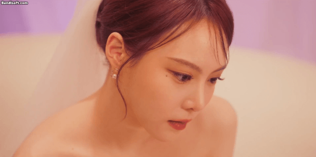 Cả mạng x&atilde; hội đang truy t&igrave;m danh t&iacute;nh c&ocirc; d&acirc;u đẹp m&ecirc; mẩn: Visual đỉnh cao kh&oacute; cưỡng, ngắm l&agrave; kh&ocirc;ng qu&ecirc;n nổi- Ảnh 3.