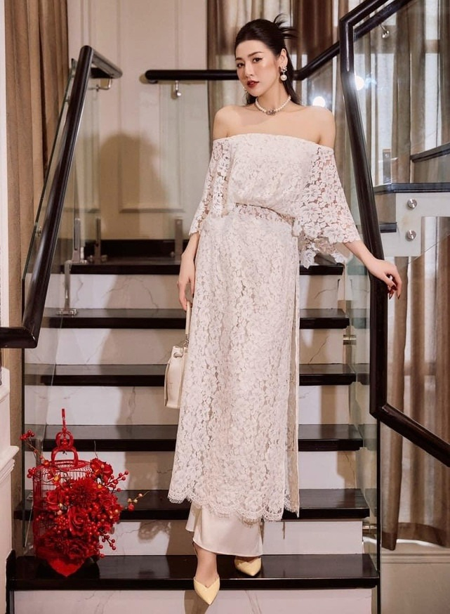 Mỹ nh&acirc;n showbiz nở nụ cười tr&ecirc;n xe Audi, theo chồng thiếu gia về dinh: Cuộc sống trong biệt thự 250 tỷ g&acirc;y cho&aacute;ng- Ảnh 8.
