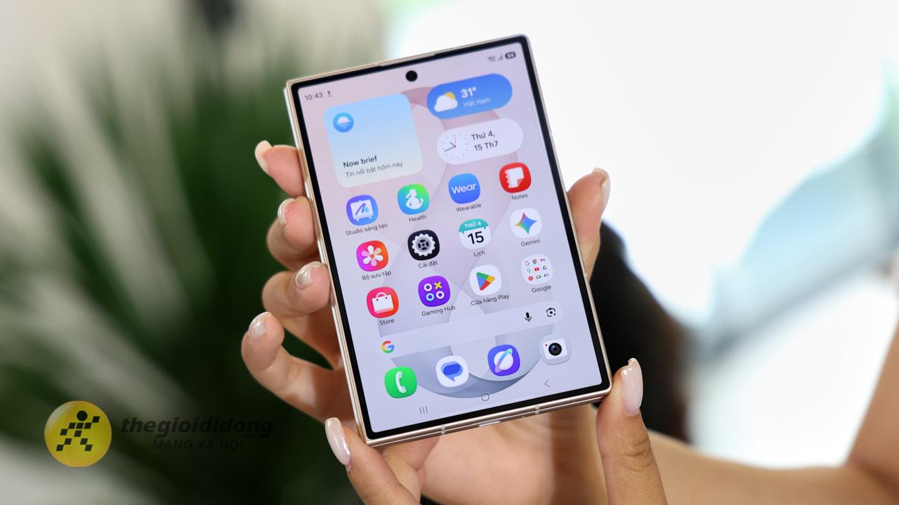 So sánh Galaxy Z Fold8 và Galaxy Z Fold8 Ultra: Dòng gập mới khác nhiều không? - Ảnh 3.