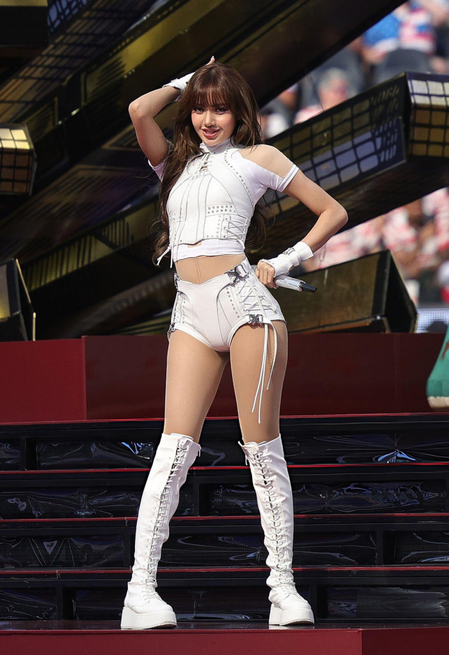 Top sao diễn World Cup kiếm tiền khủng nhất: Shakira xứng ng&ocirc;i nữ ho&agrave;ng, Lisa &ldquo;thắng đậm&rdquo;, BTS th&igrave; sao?- Ảnh 5.