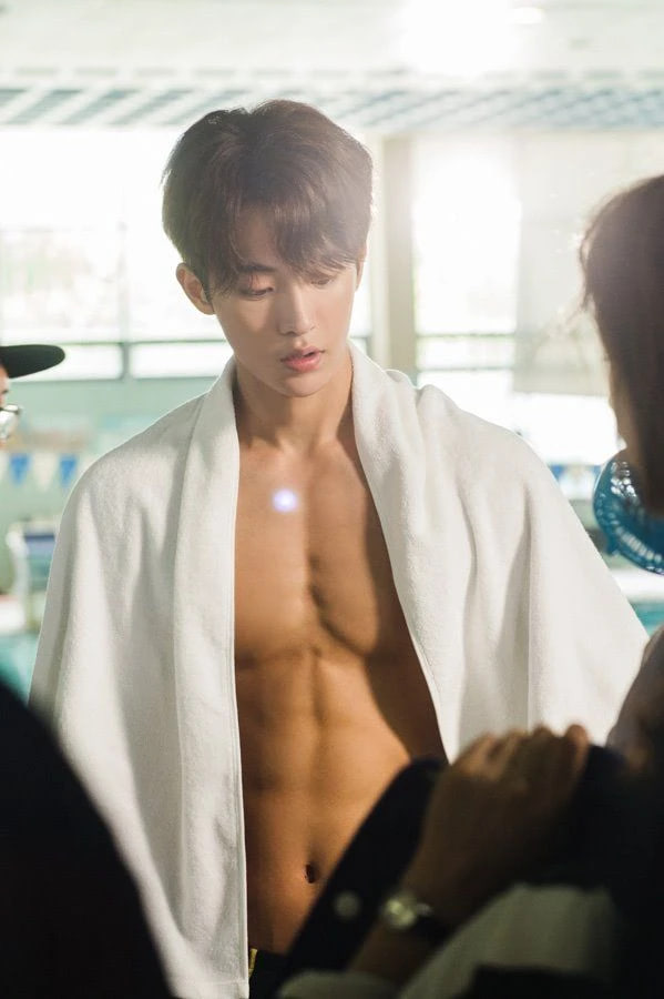 Nam Joo Hyuk trở lại với phim hot to&agrave;n cầu: Xứng danh "ch&agrave;ng thơ" khiến Dior m&ecirc; kh&ocirc;ng dứt, từ mặt đến body đều ho&agrave;n hảo- Ảnh 4.