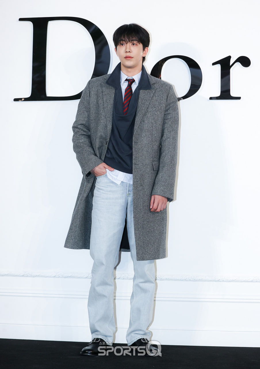 Nam Joo Hyuk trở lại với phim hot to&agrave;n cầu: Xứng danh "ch&agrave;ng thơ" khiến Dior m&ecirc; kh&ocirc;ng dứt, từ mặt đến body đều ho&agrave;n hảo- Ảnh 17.