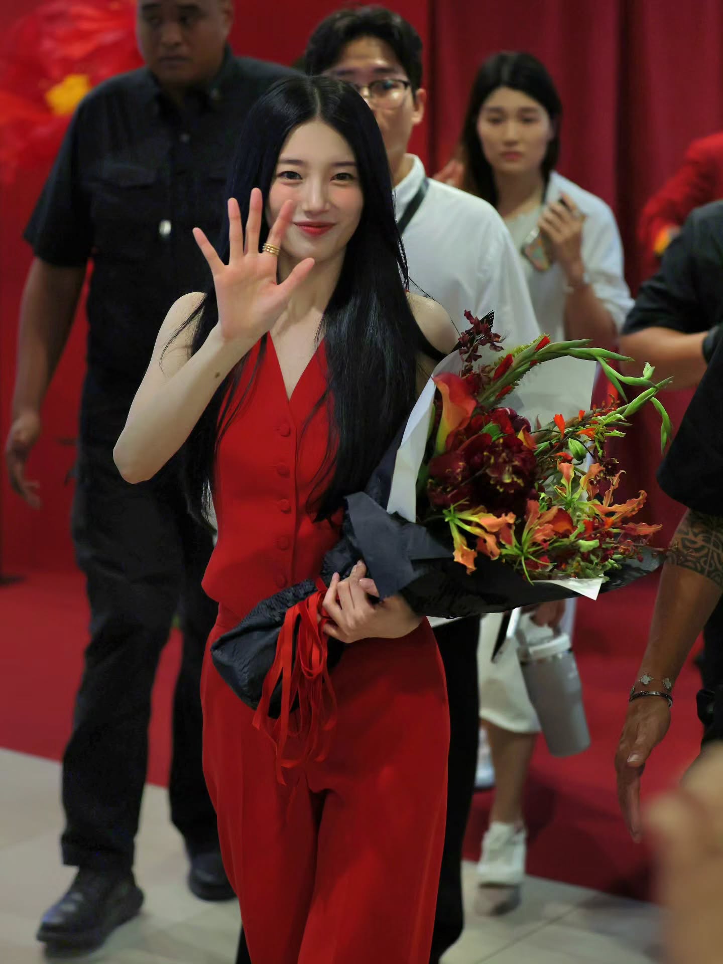 Suzy bị gọi l&agrave; "ma c&agrave; rồng"- Ảnh 8.