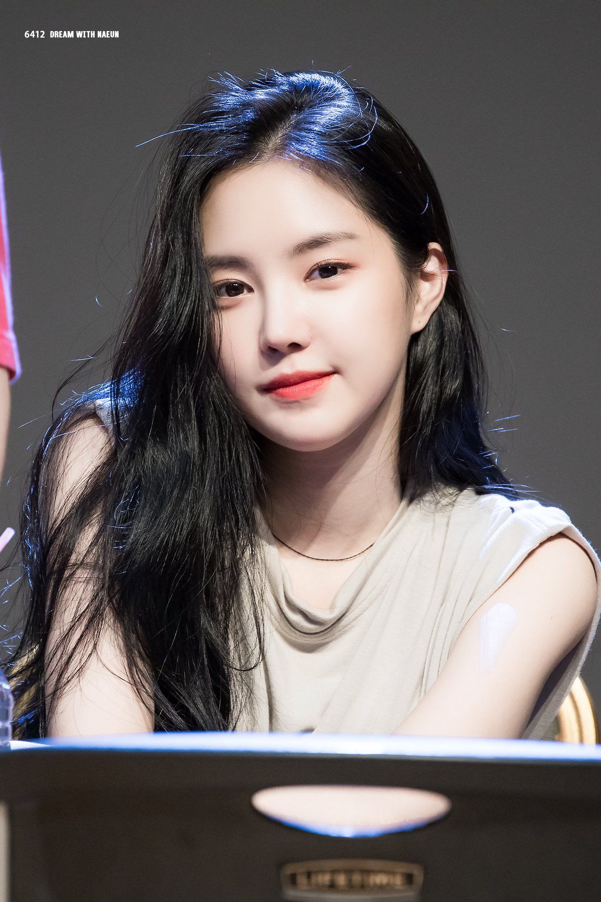 Nữ thần tượng kh&ocirc;ng h&agrave;i l&ograve;ng với xuất th&acirc;n ca sĩ, nổi tiếng l&agrave; &ldquo;b&igrave;nh hoa di động&rdquo;- Ảnh 3.