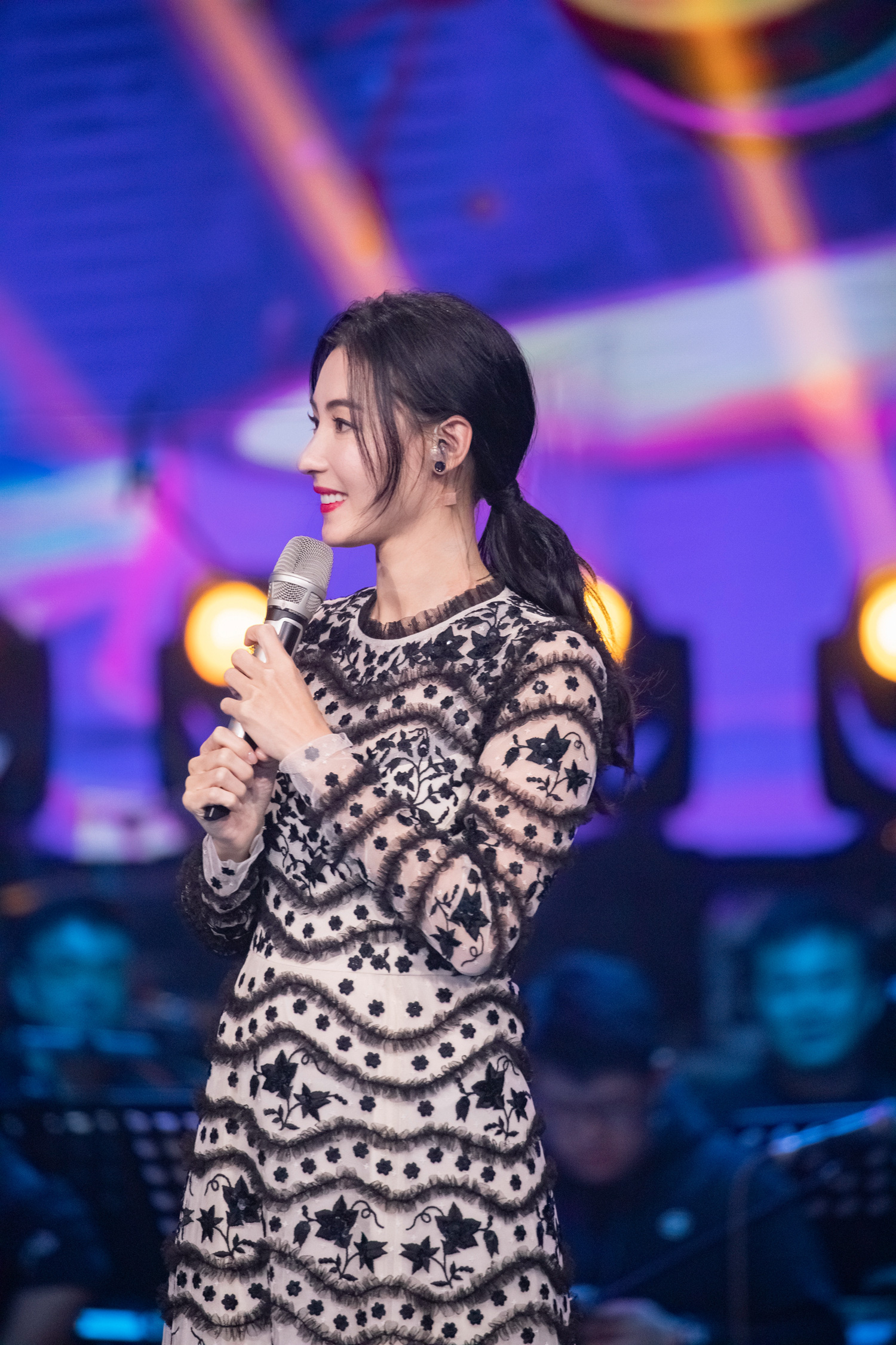 Trương B&aacute; Chi: Chẳng c&oacute; t&agrave;i năng g&igrave; cả, nhưng vẫn c&ograve;n nhan sắc- Ảnh 7.