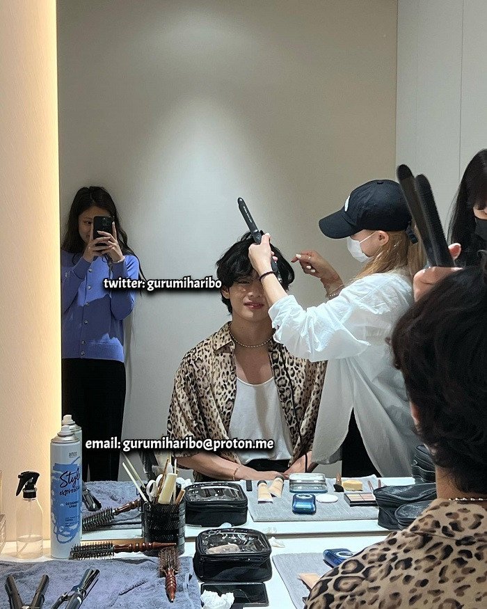 Jennie như muốn h&eacute;t l&ecirc;n rằng c&ocirc; đ&atilde; hẹn h&ograve; với mỹ nam đẹp nhất thế giới?- Ảnh 8.