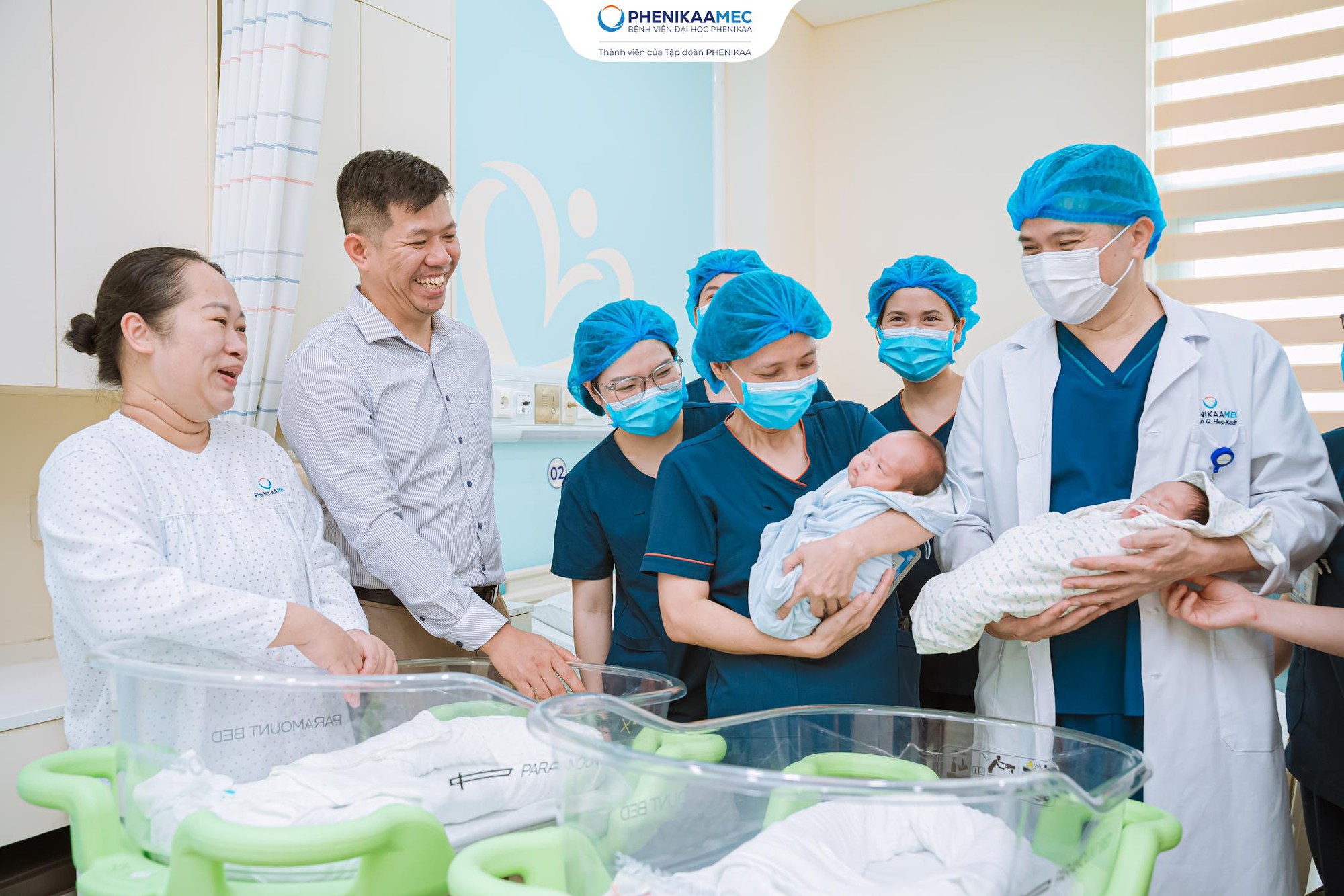 Cặp song sinh từ 800g đến gần 3kg: H&agrave;nh tr&igrave;nh lớn l&ecirc;n từ những c&aacute;i &ocirc;m của mẹ - Ảnh 5.