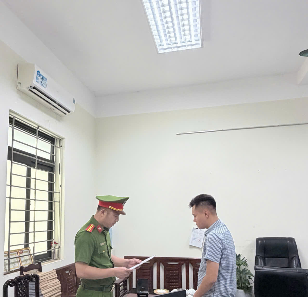 Khởi tố tài xế taxi Nguyễn Đức Phan- Ảnh 1.