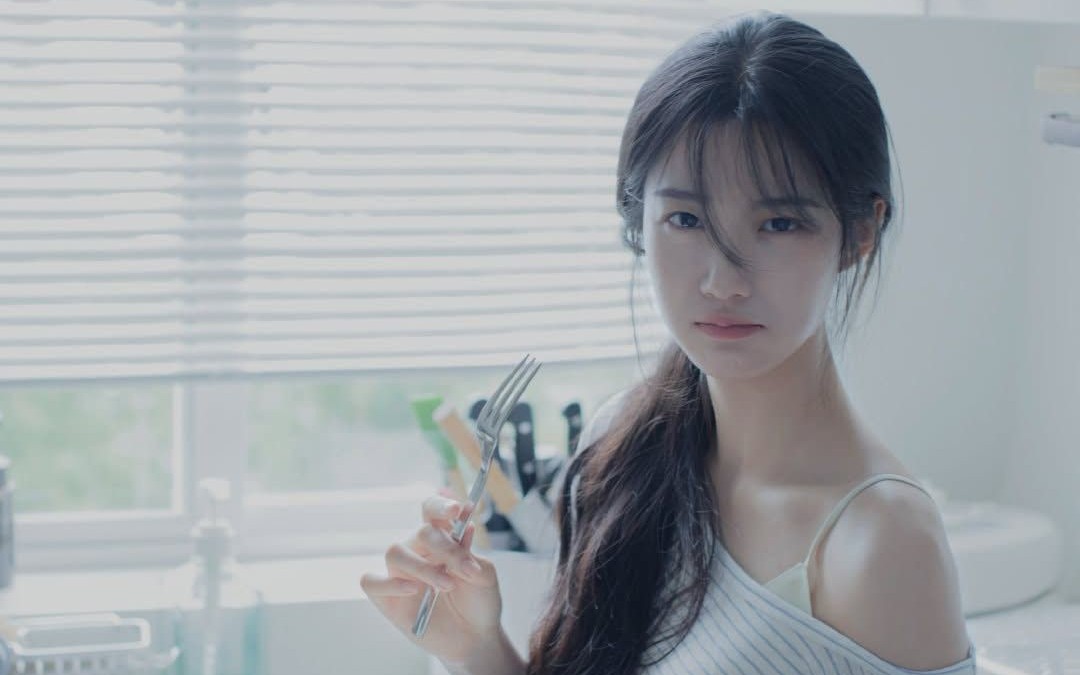 Một phụ nữ bị hạ huyết áp, nổi mẩn khắp người sau khi ăn cá nướng, nội soi phát hiện nguyên nhân gây sốc - Ảnh 4.