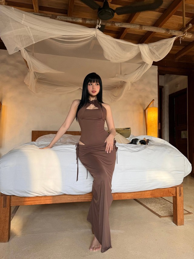 Việt Nam c&oacute; mỹ nh&acirc;n mặt đẹp như b&uacute;p b&ecirc;, body lại bốc lửa: Bỏ showbiz lấy thiếu gia, 10 năm kh&ocirc;ng trở lại- Ảnh 11.