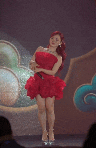 Ng&ocirc; Lan Hương l&ecirc;n đồ lộng lẫy, c&ugrave;ng d&agrave;n nghệ sĩ khuấy động Hội nghị KOL v&agrave; Lễ ra mắt C&acirc;u lạc bộ Niềm tin số Thủ đ&ocirc;- Ảnh 2.