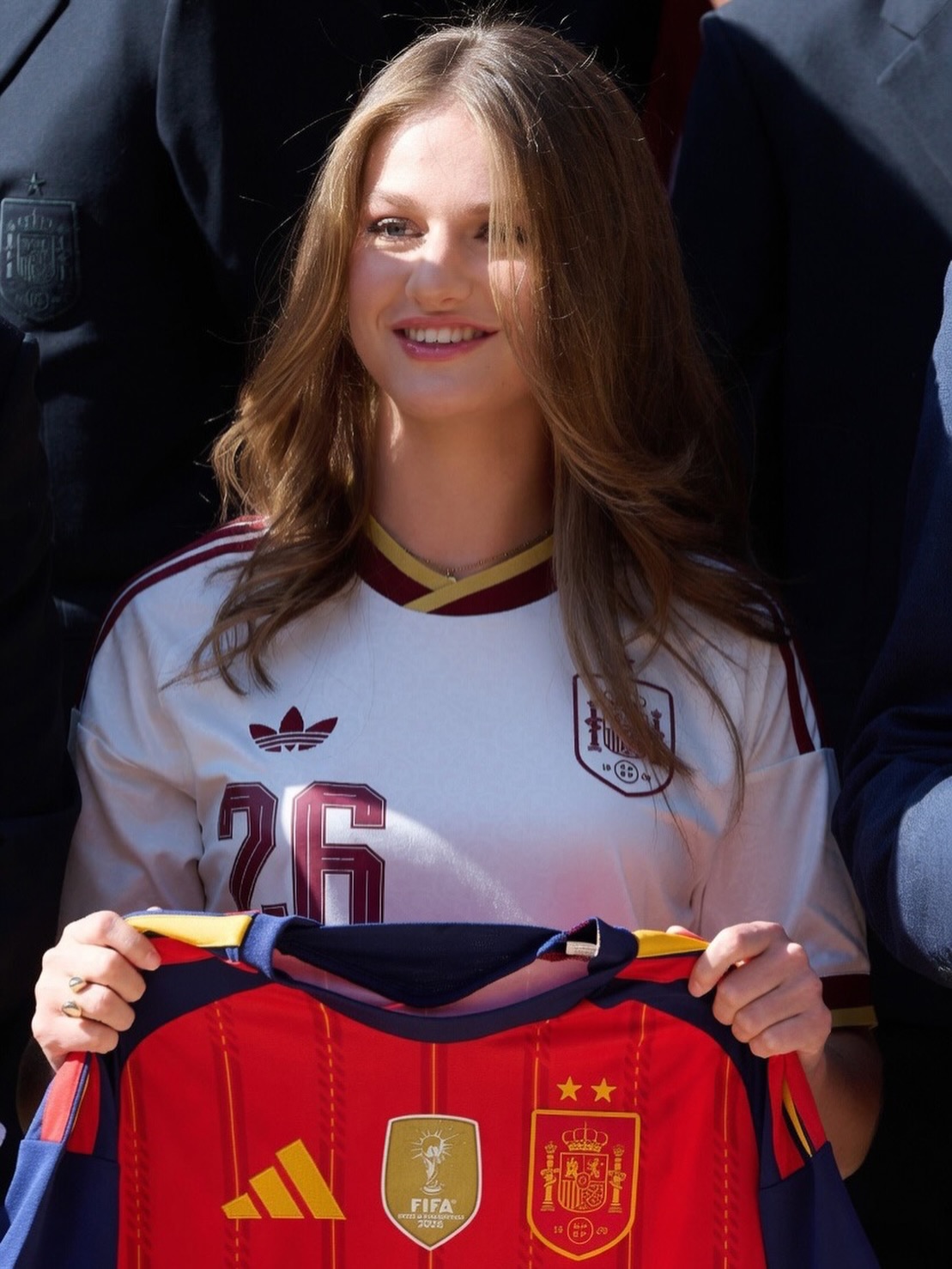 Đại c&ocirc;ng ch&uacute;a đẹp nhất ch&acirc;u &Acirc;u: Từ c&ocirc; b&eacute; 2 lần "v&ocirc; địch" World Cup đến mỹ nh&acirc;n được ship với Barron Trump- Ảnh 1.