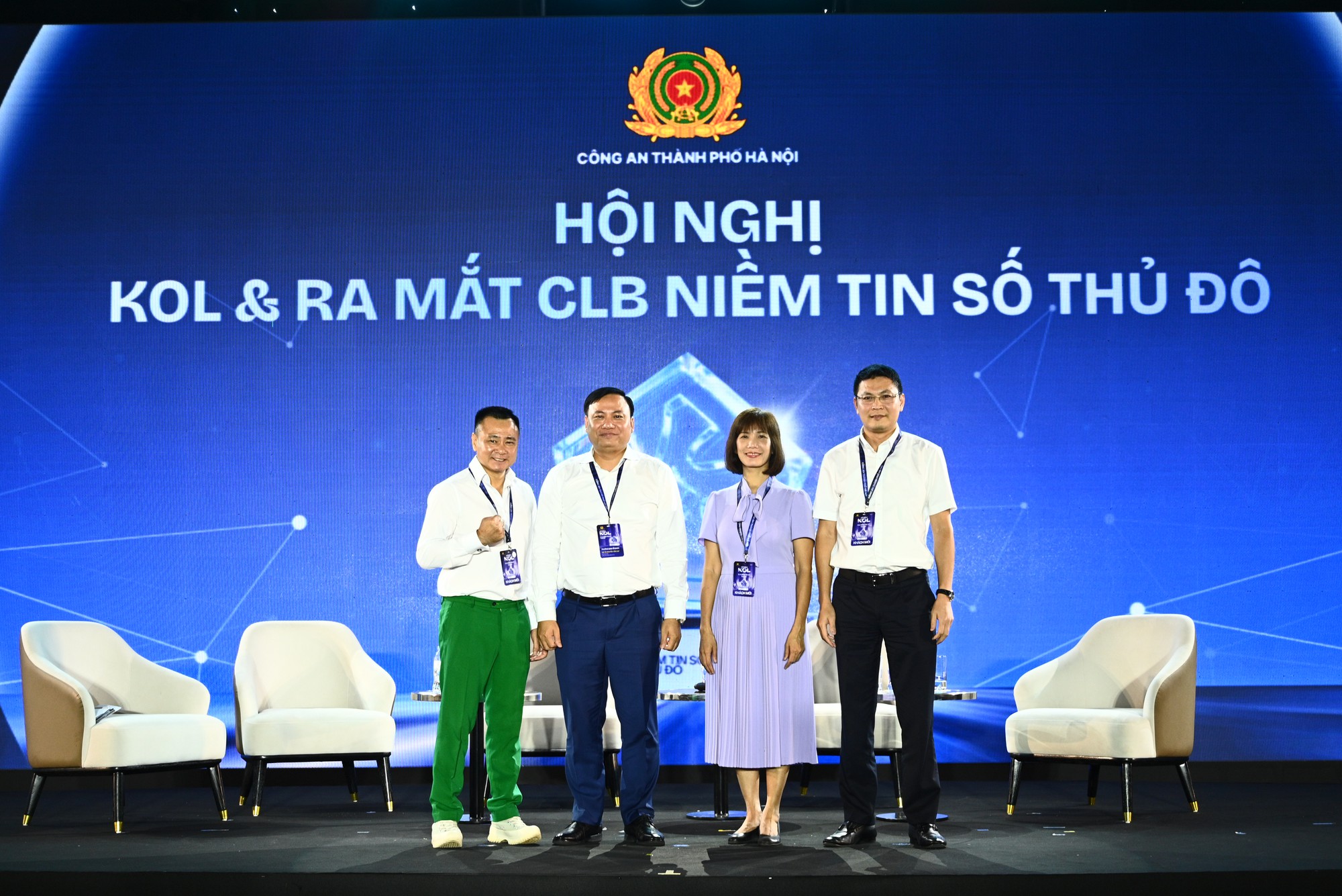 Ng&ocirc; Lan Hương l&ecirc;n đồ lộng lẫy, c&ugrave;ng d&agrave;n nghệ sĩ khuấy động Hội nghị KOL v&agrave; Lễ ra mắt C&acirc;u lạc bộ Niềm tin số Thủ đ&ocirc;- Ảnh 11.