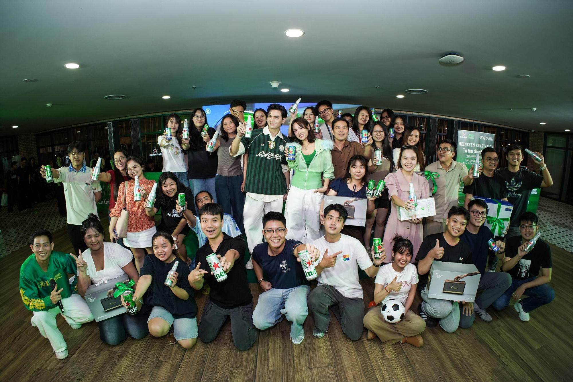 Heineken FanStation &ldquo;đổ bộ&rdquo; VNG Campus: Khi văn ph&ograve;ng ho&aacute; &ldquo;s&acirc;n nh&agrave;&rdquo; - nơi fan c&ugrave;ng đam m&ecirc; mở kết nối th&agrave;nh bạn - Ảnh 5.