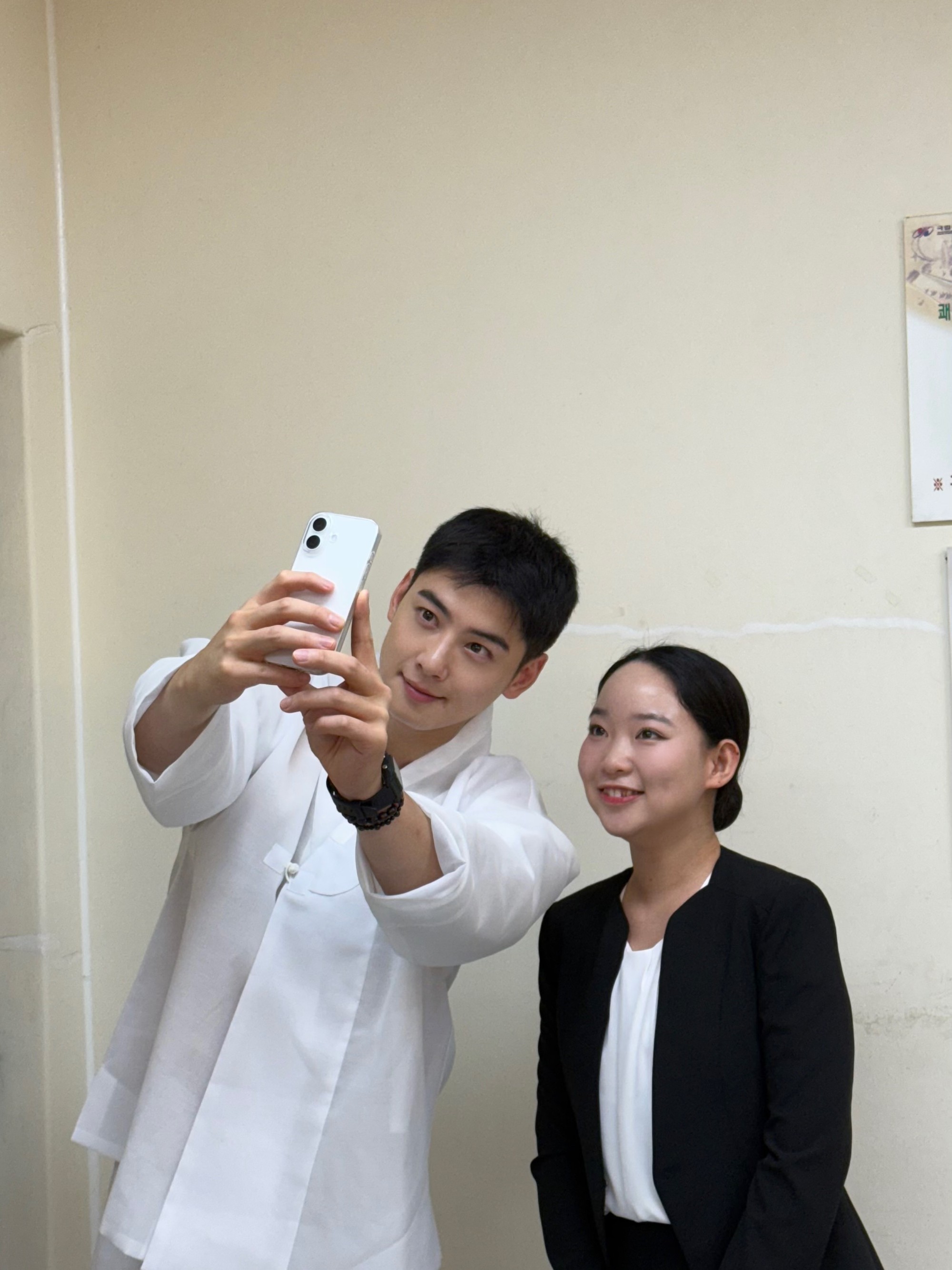 Đ&acirc;y m&agrave; l&agrave; Cha Eun Woo sau b&ecirc; bối trốn thuế 356 tỷ đồng sao?- Ảnh 2.