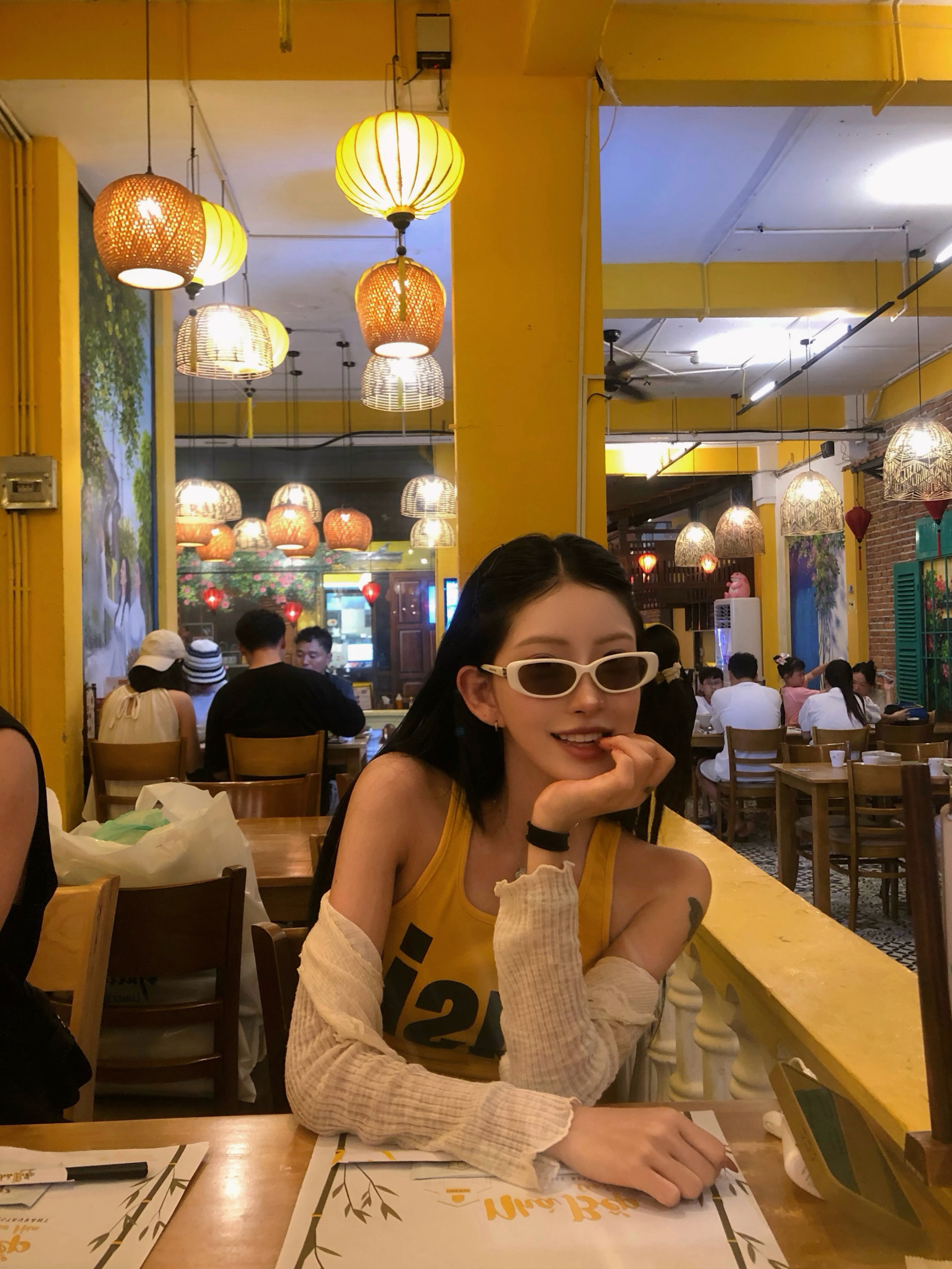 Hoảng hồn th&acirc;n h&igrave;nh gầy trơ xương của ngọc nữ showbiz cưới phải chồng l&ocirc;ng b&ocirc;ng thất nghiệp- Ảnh 2.