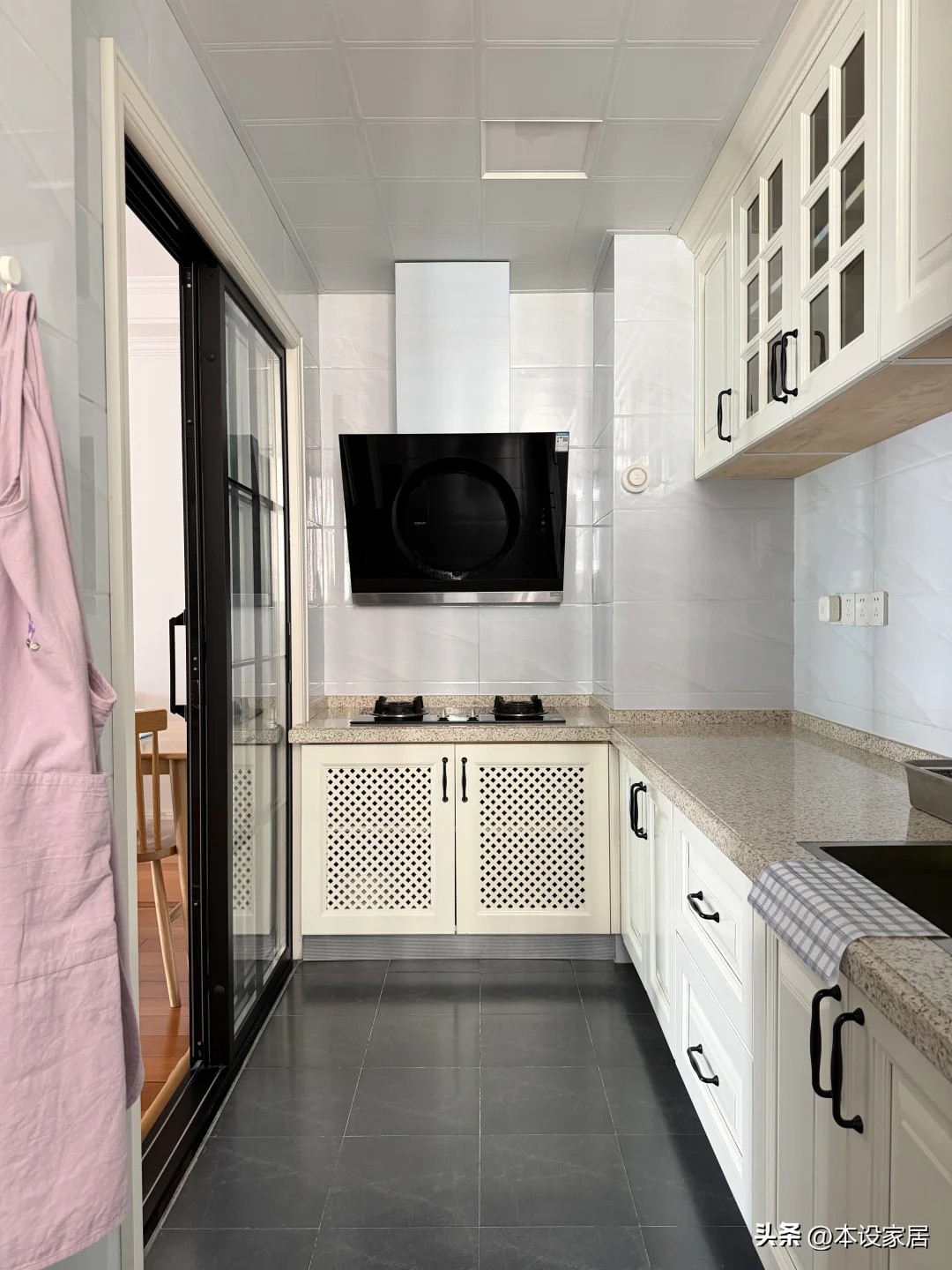 Một ng&ocirc;i nh&agrave; c&oacute; thể sạch đến mức n&agrave;o? Gh&eacute; thăm căn hộ của người phụ nữ n&agrave;y, nhiều người thừa nhận: "Về nh&agrave; chỉ muốn dọn dẹp ngay"- Ảnh 7.