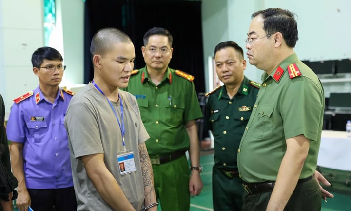 Thủ đoạn lừa đảo tinh vi hơn 1.000 người của c&aacute;c đối tượng qua VNeID v&agrave; m&atilde; QR- Ảnh 2.