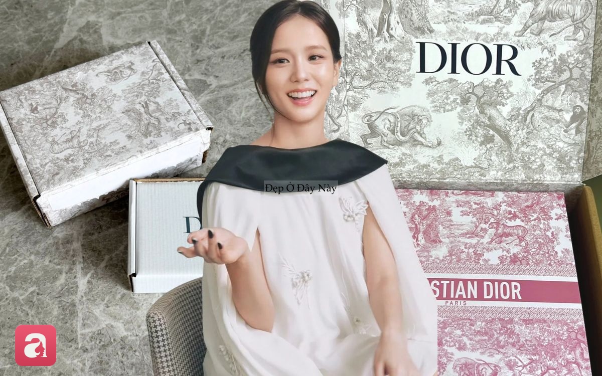 Tinh tế như Dior: Tới hộp giấy đựng đồ cũng th&agrave;nh "b&aacute;u vật" kh&ocirc;ng ai nỡ bỏ- Ảnh 1.