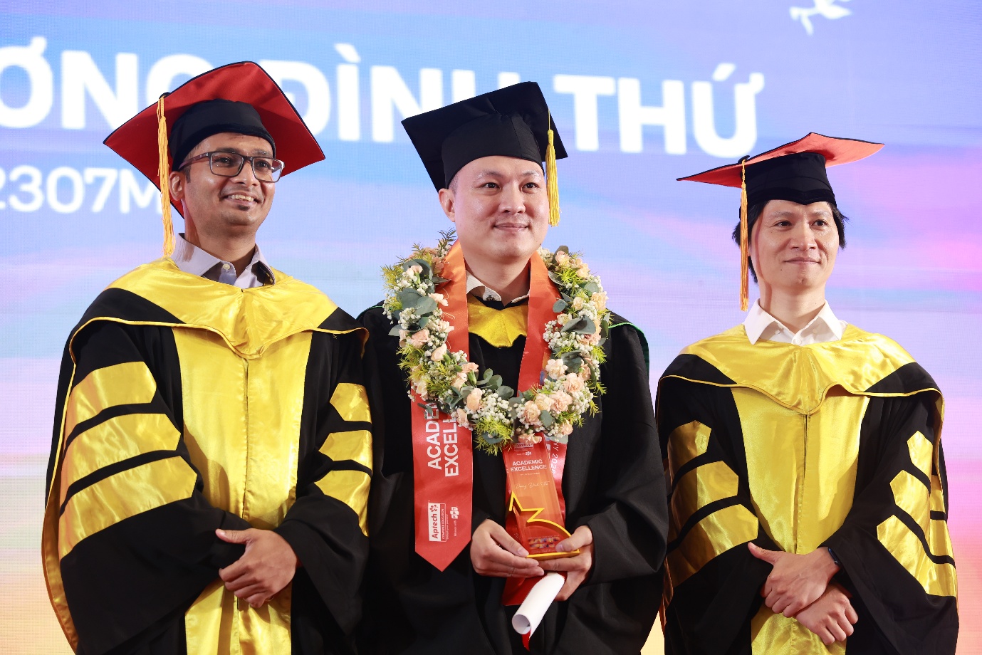 AI kh&ocirc;ng lấy mất việc lập tr&igrave;nh vi&ecirc;n, m&agrave; lấy việc của người &ldquo;chỉ biết code&rdquo; - Ảnh 1.