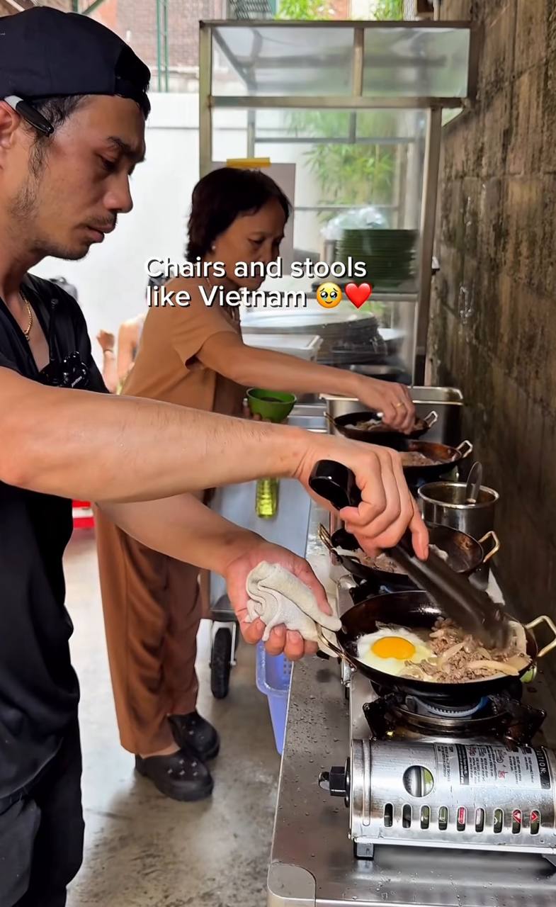 Ẩm thực Việt đang l&agrave;m khuynh đảo nước Mỹ: Liều thuốc giảm đau cho chứng nhớ nh&agrave; v&ocirc; t&igrave;nh khiến kh&aacute;ch T&acirc;y xếp h&agrave;ng m&ecirc; mẩn - Ảnh 26.