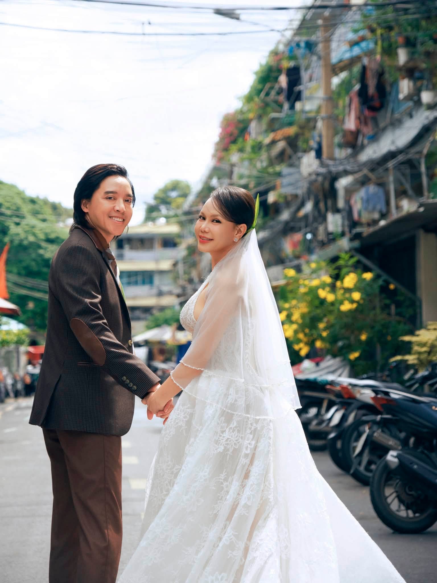 Chuyện g&igrave; đang xảy ra với nghệ sĩ Việt Hương tại biệt thự 300 tỷ đồng?- Ảnh 5.