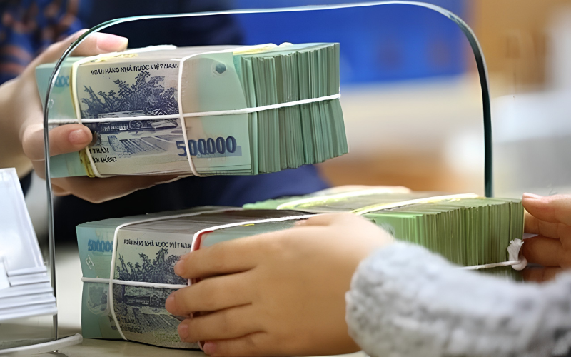Gửi tiền ở ACB, VCBNeo, MBV, BAC A BANK,...: Cần bao nhi&ecirc;u mới l&atilde;i được 15 triệu/th&aacute;ng?- Ảnh 2.