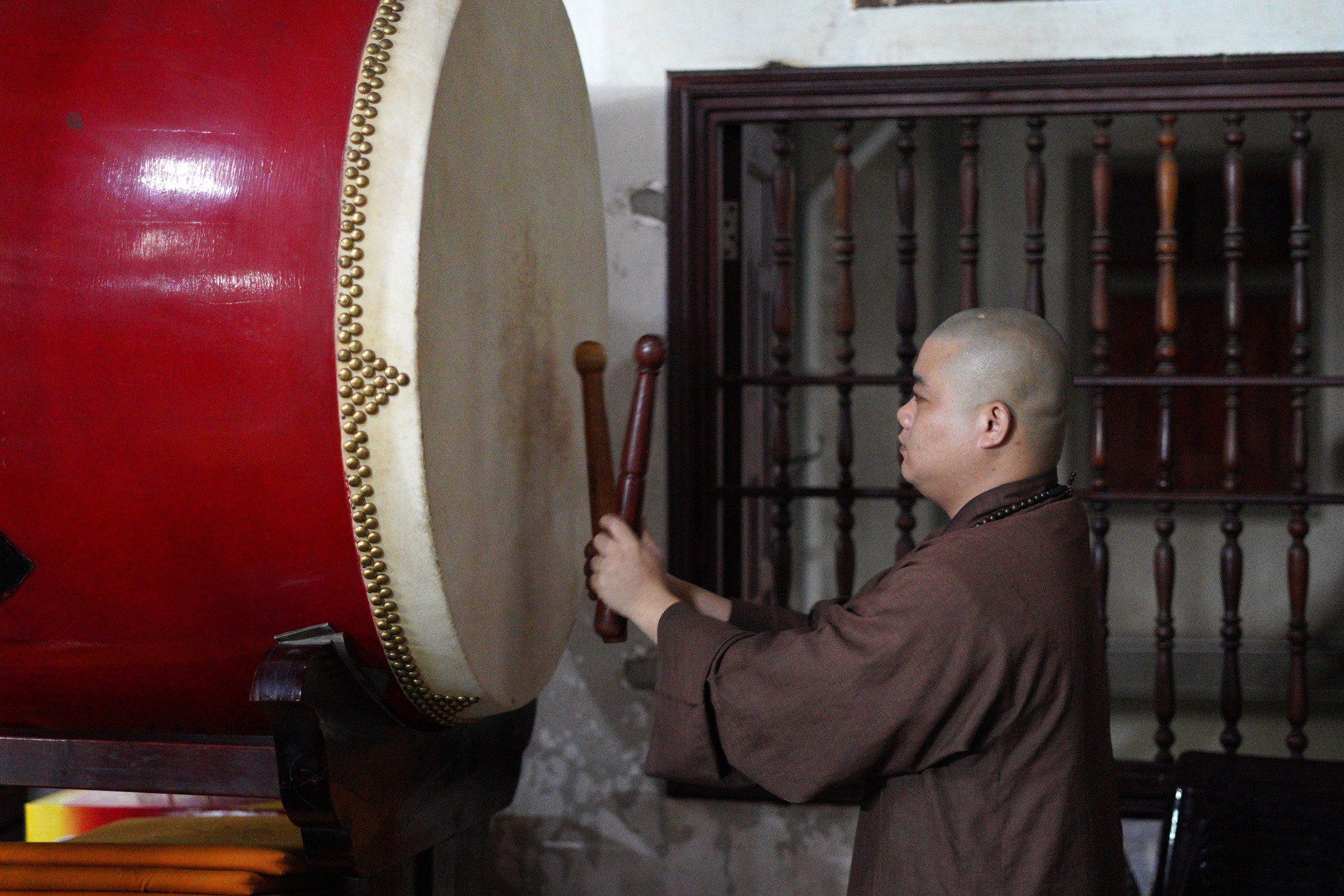 5 giờ sáng 27/7, hơn 18.000 ngôi chùa cả nước đồng loạt cử 3 hồi chuông tri ân các Anh hùng liệt sĩ- Ảnh 1.
