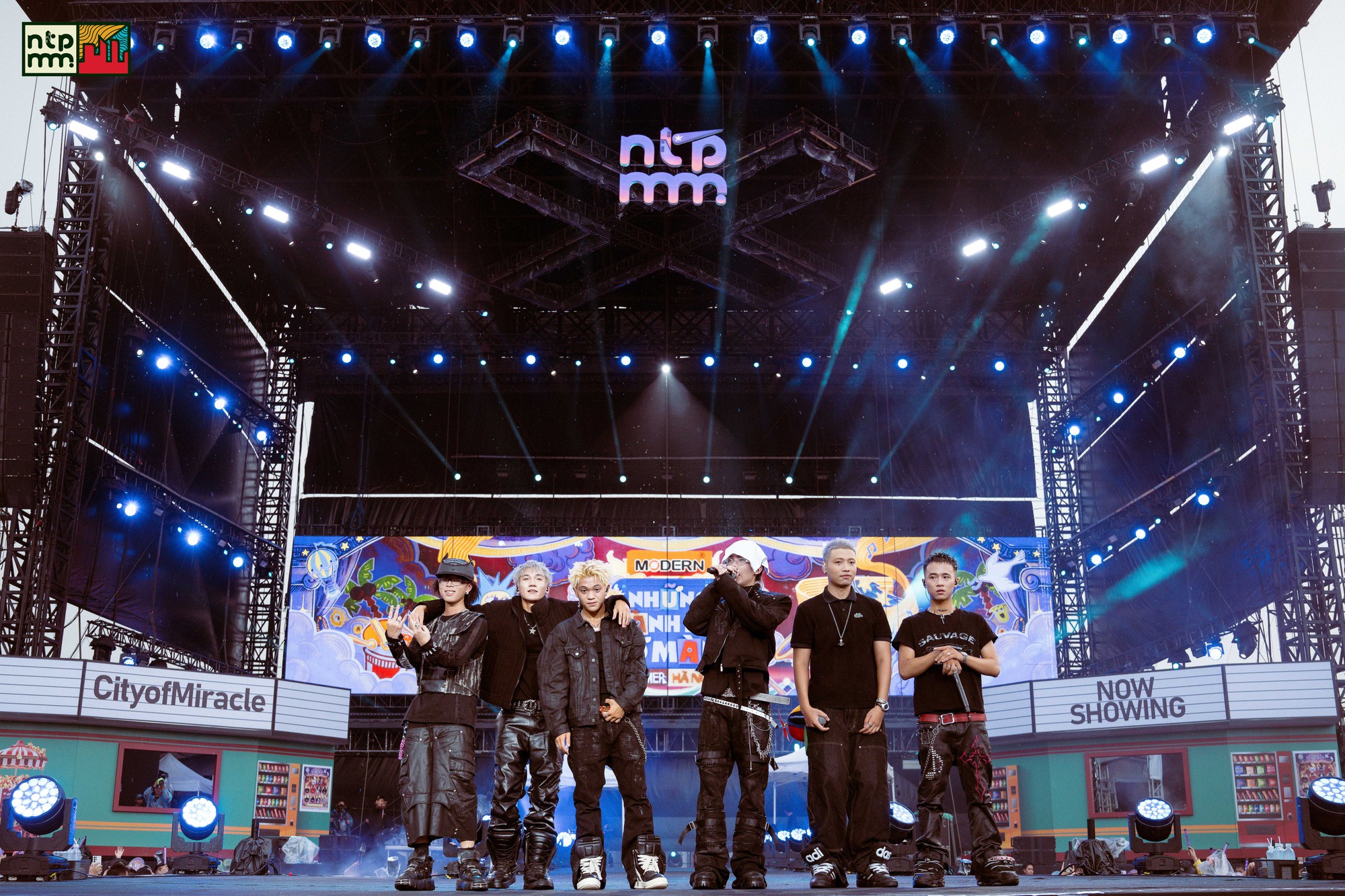 D&agrave;n Line-up b&ugrave;ng nổ v&agrave; h&agrave;ng ng&agrave;n người tề tựu tại đại tiệc &acirc;m nhạc Những Th&agrave;nh Phố Mơ M&agrave;ng Modern Summer Show 2026 - Ảnh 5.