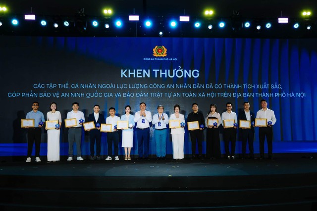 VCCorp được ghi nhận v&igrave; sự đồng h&agrave;nh xuất sắc c&ugrave;ng ch&iacute;nh quyền v&agrave; Thủ đ&ocirc;- Ảnh 3.