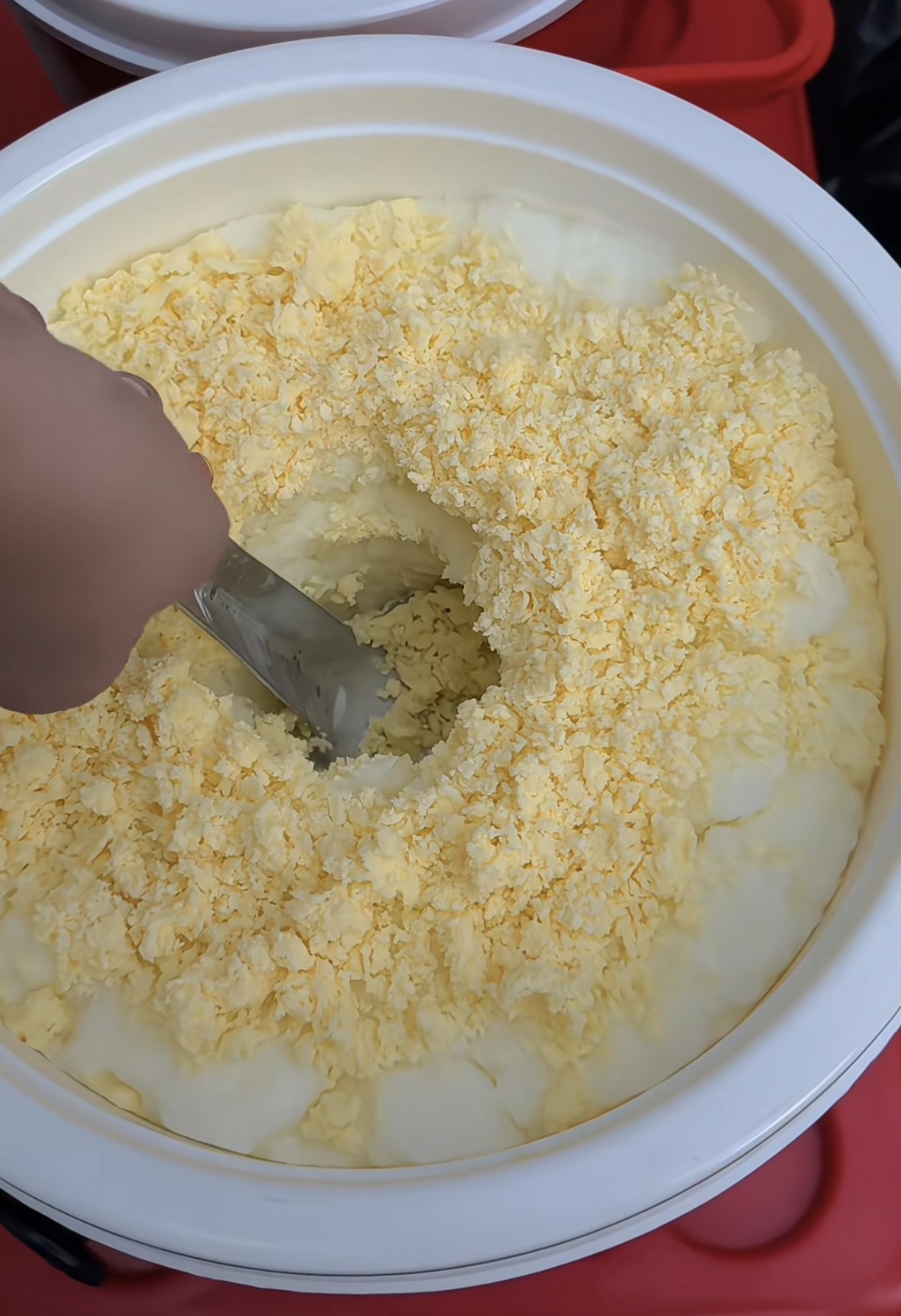 Qu&aacute;n sữa tuyết V&acirc;n Nam th&agrave; đổ bỏ 50 l&iacute;t sữa chứ quyết kh&ocirc;ng b&aacute;n th&ecirc;m, kh&aacute;ch đợi 2 tiếng vẫn đ&agrave;nh về tay kh&ocirc;ng - Ảnh 12.