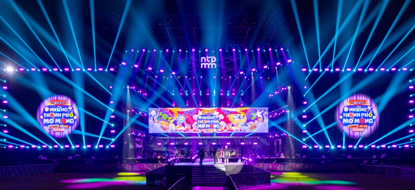 D&agrave;n Line-up b&ugrave;ng nổ v&agrave; h&agrave;ng ng&agrave;n người tề tựu tại đại tiệc &acirc;m nhạc Những Th&agrave;nh Phố Mơ M&agrave;ng Modern Summer Show 2026 - Ảnh 2.