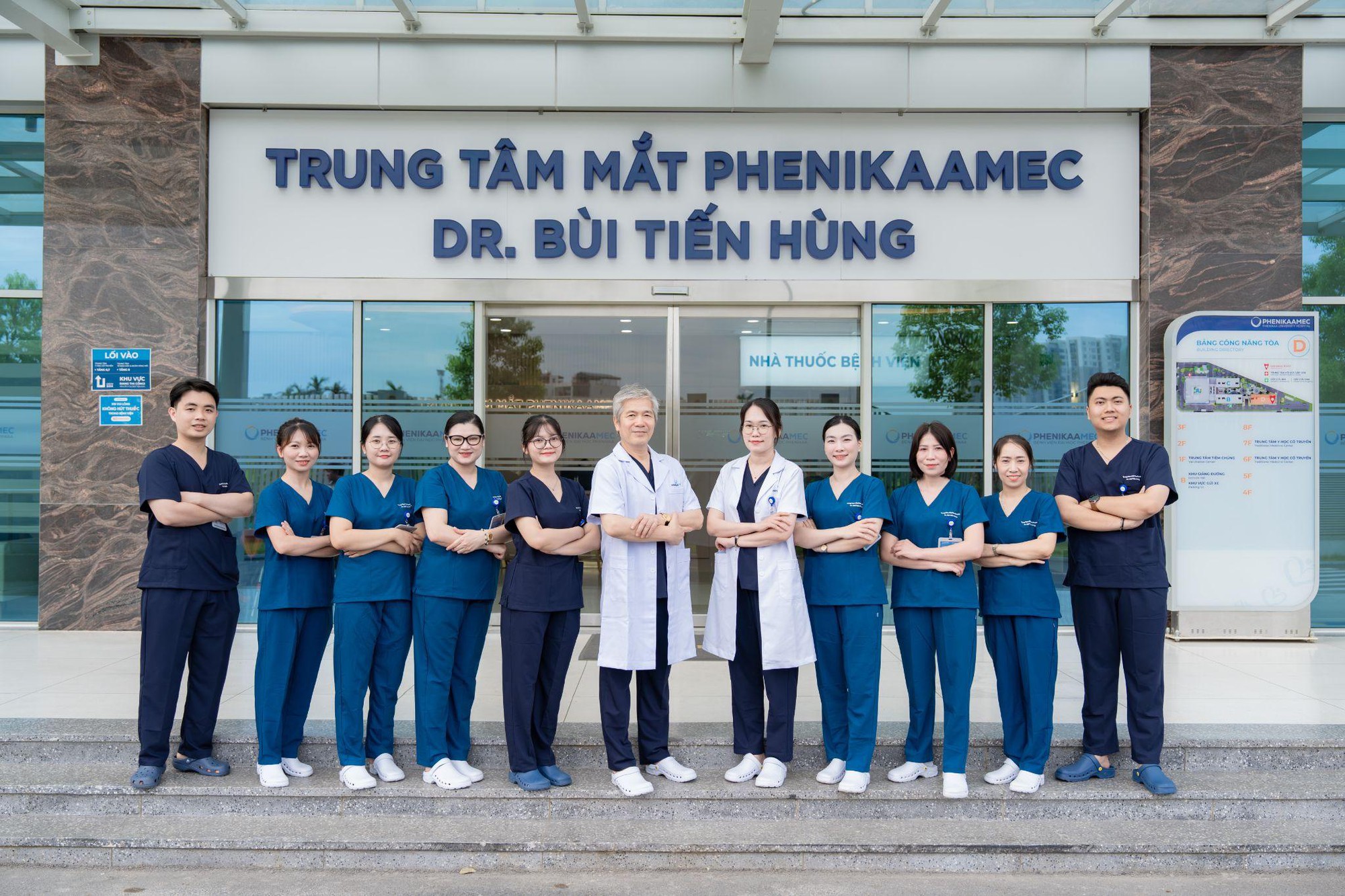 Cận nhẹ vẫn c&oacute; thể bị từ chối mổ laser: BS. B&ugrave;i Tiến H&ugrave;ng l&yacute; giải điều người trẻ cần biết - Ảnh 3.