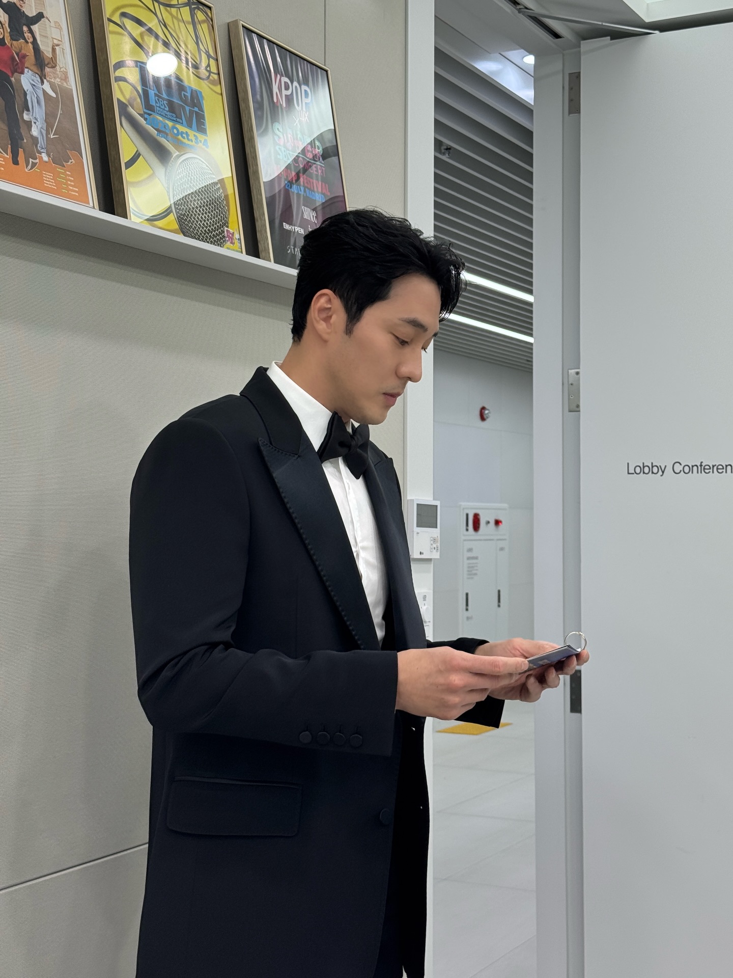 Kh&ocirc;ng phải cứ muốn ngầu l&agrave; ngầu được: So Ji Sub n&oacute;i đ&uacute;ng điều đ&agrave;n &ocirc;ng trưởng th&agrave;nh đều hiểu- Ảnh 9.