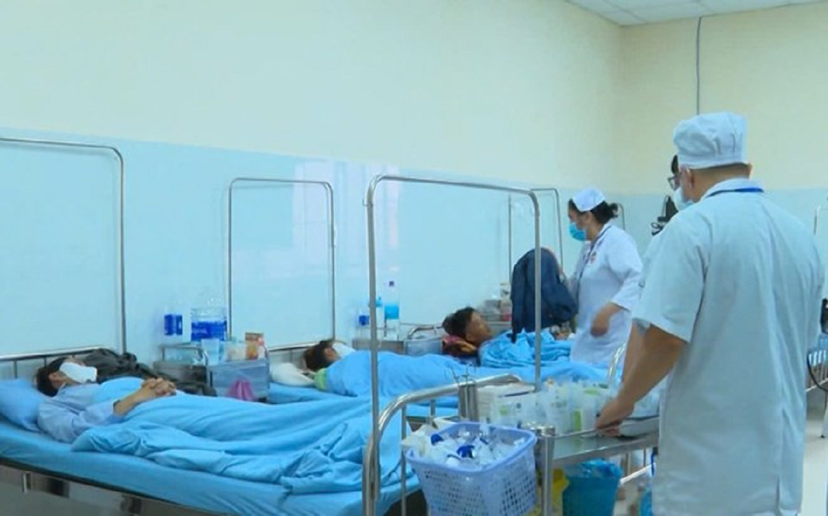 Điều g&igrave; khiến 84 người đồng loạt nhập viện sau khi ăn b&aacute;nh m&igrave; ở L&acirc;m Đồng?- Ảnh 1.