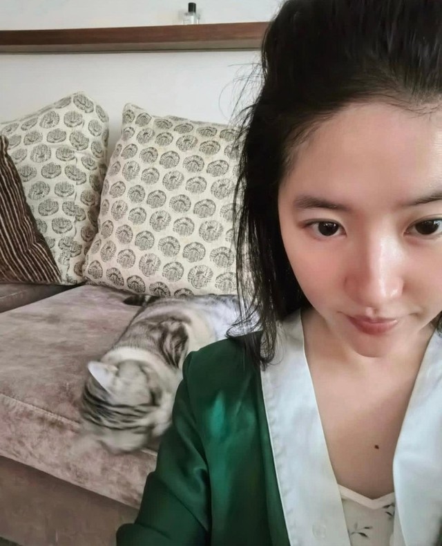 V&igrave; sao Lưu Diệc Phi bị n&oacute;i như sinh vi&ecirc;n?- Ảnh 9.