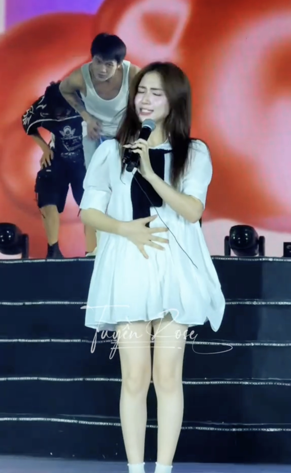 Đ&atilde; r&otilde; chuyện Ho&agrave; Minzy đang mang thai- Ảnh 1.