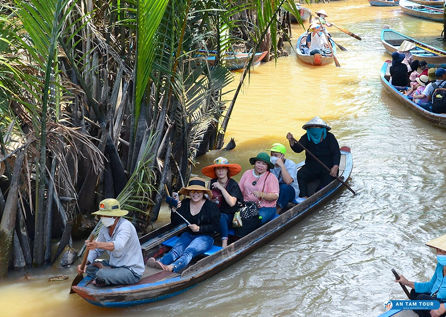 Cũng l&agrave; c&ugrave; lao nhưng kh&ocirc;ng c&oacute; biển, nơi n&agrave;y chỉ c&aacute;ch TP.HCM chưa tới 100km: Cực h&uacute;t kh&aacute;ch Ấn Độ, Malaysia - Ảnh 3.