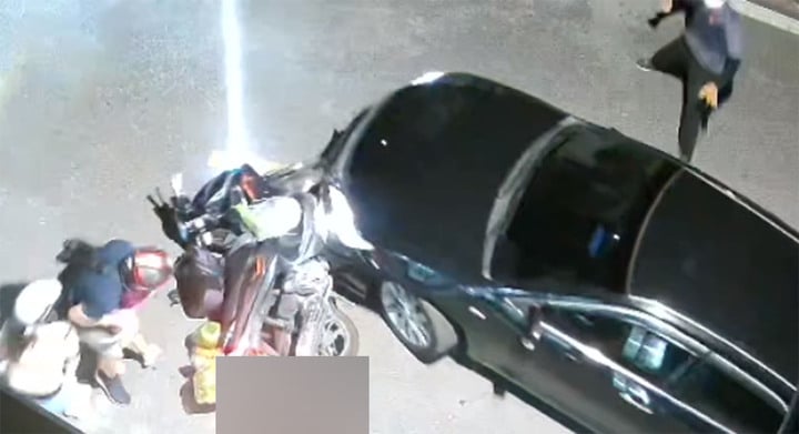 Triệu tập t&agrave;i xế &ocirc; t&ocirc; lấn l&agrave;n t&ocirc;ng xe m&aacute;y chở 2 trẻ nhỏ rồi bỏ chạy ở Hải Ph&ograve;ng- Ảnh 3.